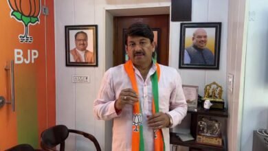 BJP सांसद मनोज तिवारी ने कहा- CAA को लेकर फेक न्यूज फैला रहे केजरीवाल, सिरसा भी CM पर भड़के