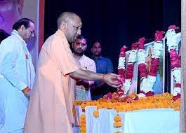 सीएम योगी ने गाजियाबाद में भाजपा प्रत्याशी अतुल गर्ग के पक्ष में प्रबुद्धजनों से किया संवाद