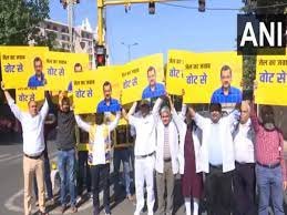 आप का बीजेपी पर हमला, केजरीवाल की सेहत से खिलवाड़, 23 दिन तक क्यों नहीं दी इंसुलिन