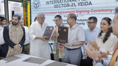NOIDA FILM CITY: नोएडा में 1510 करोड़ रुपये की लागत से बनेगी फिल्म सिटी, बोनी कपूर ने साइन की डील
