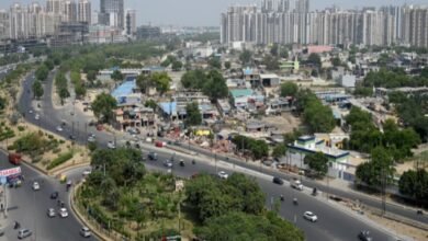 नोएडा प्राधिकरण के मुख्य कार्यालय में एक महत्वपूर्ण बैठक आयोजित की गई