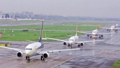 नोएडा इंटरनेशनल एयरपोर्ट के रनवे पर कामर्शियल विमानों का ट्रायल रन नवंबर में तय हुआ है।