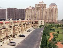 उत्तर प्रदेश, नोएडा: नोएडा में पीएमओ के डिप्टी सेक्रेट्री ने सुनी समस्या