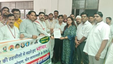 उत्तर प्रदेश, नोएडा: भ्रष्टाचार के खिलाफ करप्शन फ्री इंडिया का प्रदर्शन
