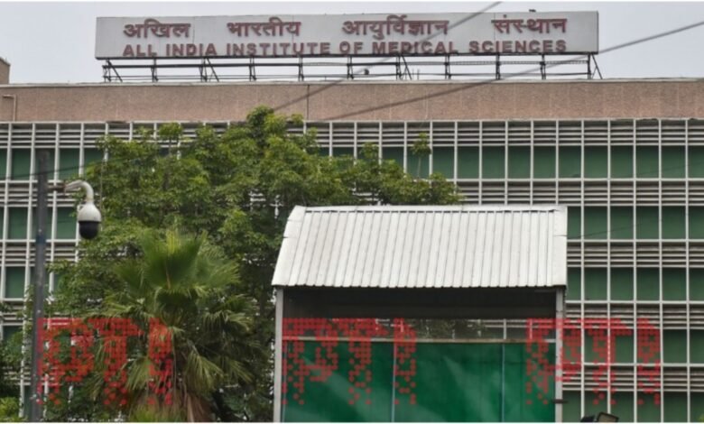 नई दिल्ली: एम्स के मदर एवं चाइल्ड ब्लॉक में लगी आग, कोई हताहत नहीं